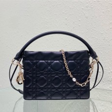 디올 LADY DIOR 미니 탑 핸들 드로우스트링 백 S0981ONMJ